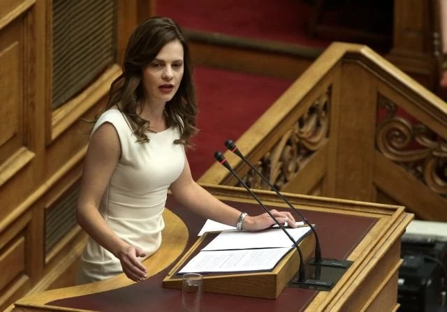 «Μύρισε» εκλογές! Αχτσιόγλου: Αμεση βελτίωση στο εισόδημα χιλιάδων εργαζόμενων